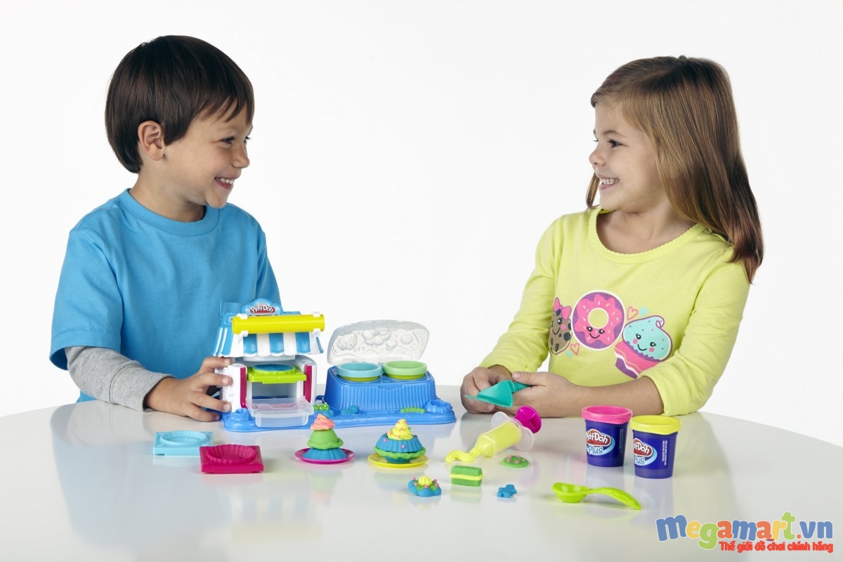 Đất nặn thương hiệu Play-Doh là thương hiệu an toàn được nhiều bố mẹ lựa chọn