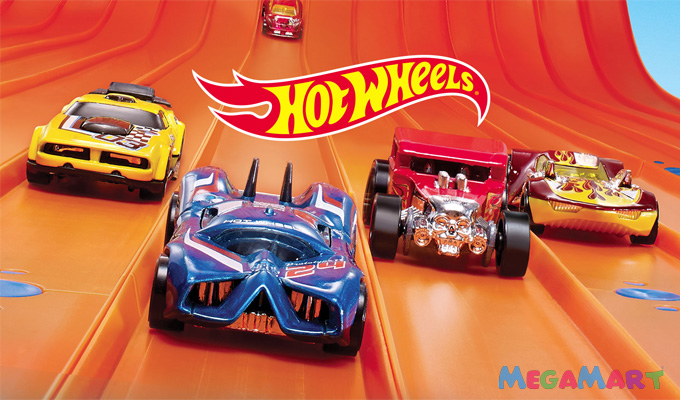 Hoặc quà trung thu xe mô hình dành tặng cho bé trai