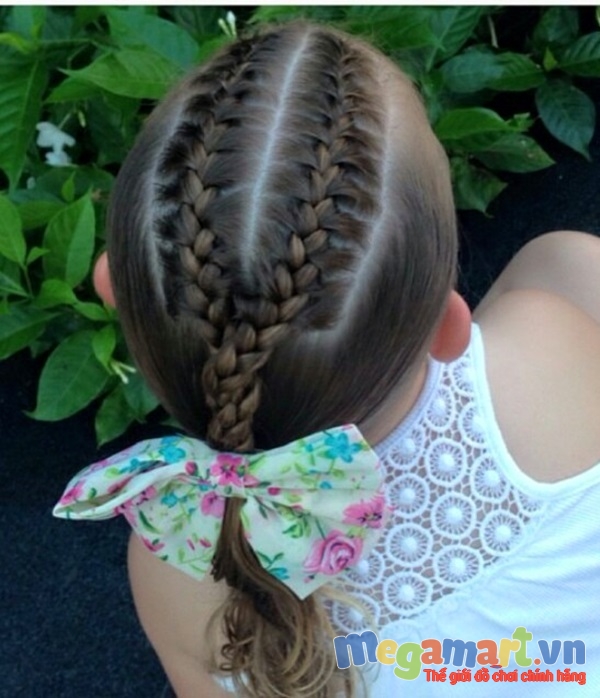 25 kiểu tết tóc siêu xinh đẹp cho con gái -Còn đây là kiểu tóc vào ngày thứ 3 khi bé chuẩn bị đến lớp