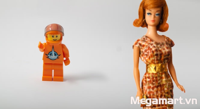 Lego và đối thủ cạnh tranh hàng đầu, búp bê Barbie của thương hiệu Mattel