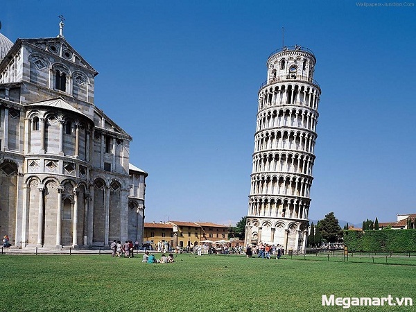 Hình ảnh tháp nghiêng Pisa khá quen thuộc đối với mọi người