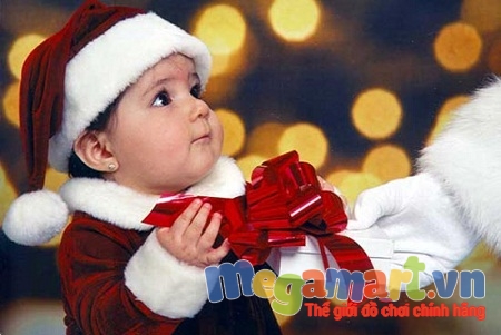 Búp bê, đồ chơi nấu ăn lại được nhiều bé gái là lựa chọn