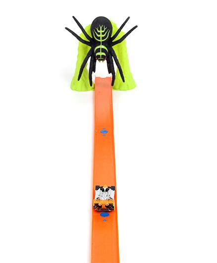 Bộ đồ chơi Hot Wheels Blast The Spider dành cho các bé từ 4 tuổi trở lên