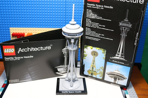 Trọn bộ các chi tiết có trong bộ xếp hình Lego Architecture 21003 - Tháp Space Needle