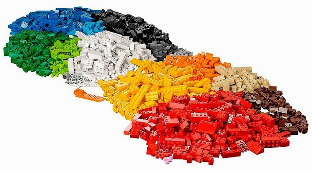 Các miếng ghép trong Lego Bricks & More 10664 - Tháp Gạch Sáng Tạo được làm bằng nhựa ABS an toàn