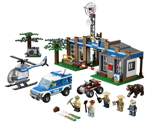 Các chi tiết sẽ xuất hiện trong bộ xếp hình Lego City 4440 - Trạm Kiểm Lâm