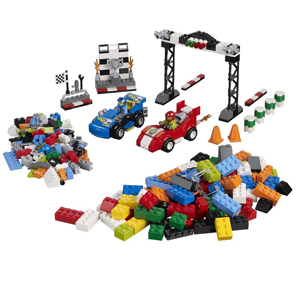 Tất cả các chi tiết sẽ xuất hiện trong bộ sản phẩm Lego Juniors 10673 - Đường Đua Nghẹt Thở