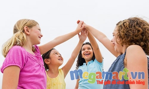 Bạn bè luôn là một phần quan trong trong cuộc sống trẻ nhỏ