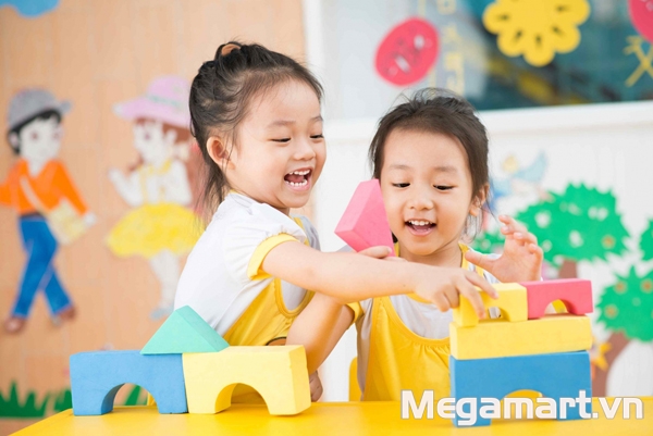 Nên hay không: dạy con cách chia sẻ đồ chơi với bạn khác? 5