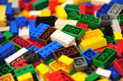 Miếng ghép Lego nổi tiếng được thiết kế rất tinh xảo