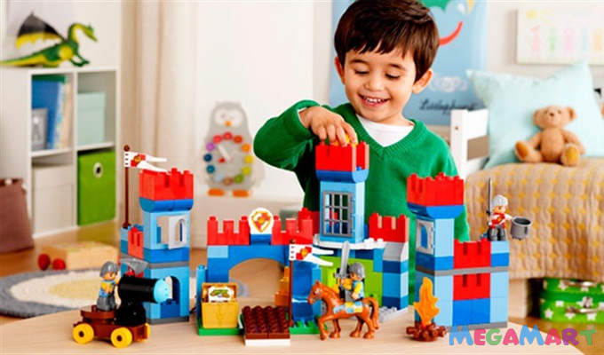 Đồ chơi Lego giúp kích thích tư duy sáng tạo và khả năng vận động cho trẻ nhỏ