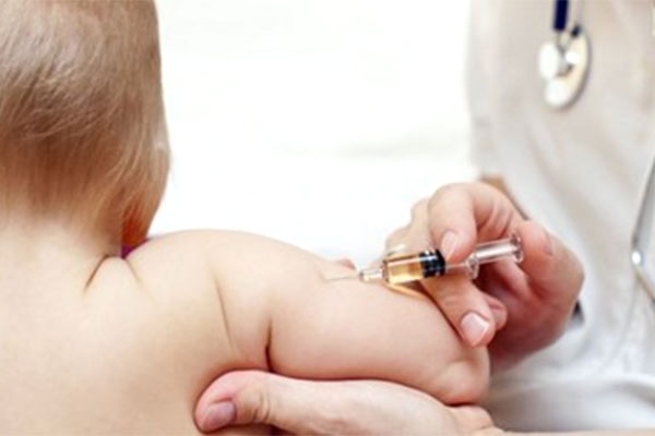Tiêm vắc xin Quinvaxem, một bé gái tử vong tại Hà Nội 3