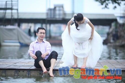 Anh Linh cùng vợ chụp ảnh cưới vào tháng 6 năm 2014