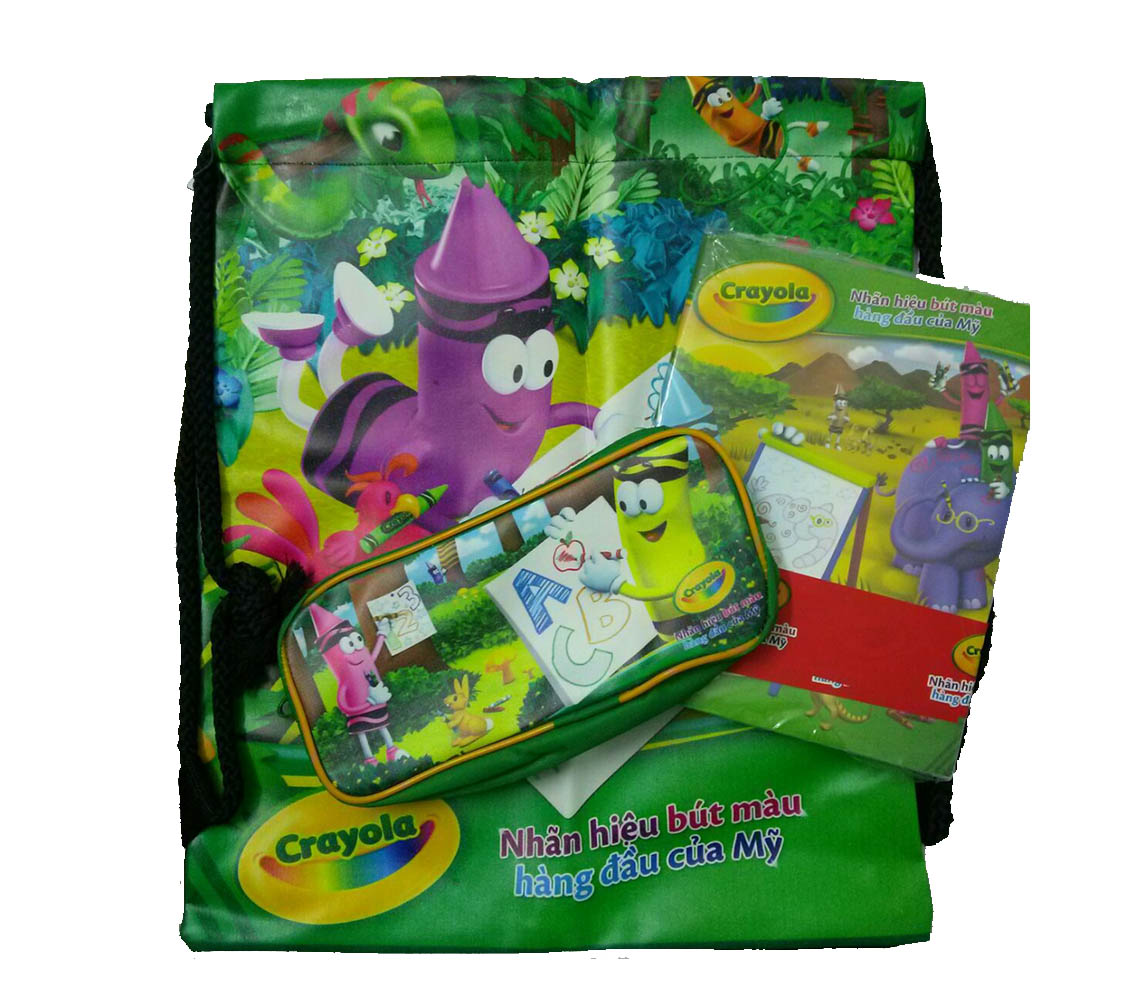 Quà tặng sinh nhật Megamart 1 tuổi, Ai mua cũng có quà !!!  - Balo, túi đựng bút và tập vở của thương hiệu crayola