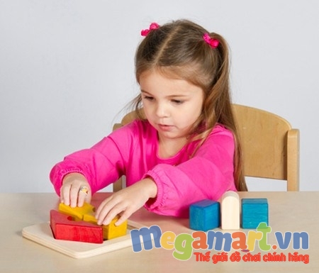 Đồ chơi gỗ mang lại nhiều lợi ích cho trẻ nhỏ mọi độ tuổi