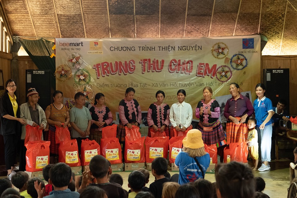 Quà thiện nguyện