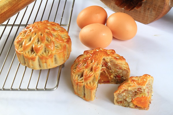 hướng dẫn cách nấu nước đường làm bánh trung thu nướng