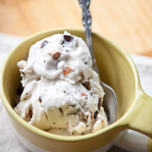 cách làm kem hạnh nhân 3 cách làm kem hạnh nhân Lạ miệng với cách làm kem hạnh nhân tuyệt ngon cực dễ làm la mieng voi cach lam kem hanh nhan tuyet ngon cuc de lam 3