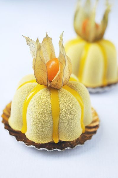 Quả tầm bóp trang trí bánh kem