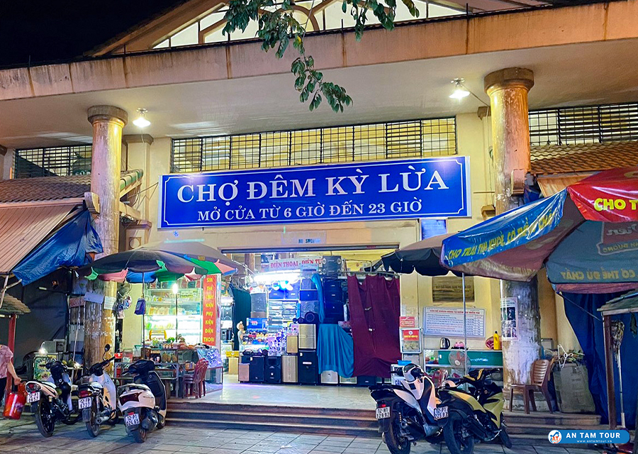 Chợ đêm Kỳ Lừa