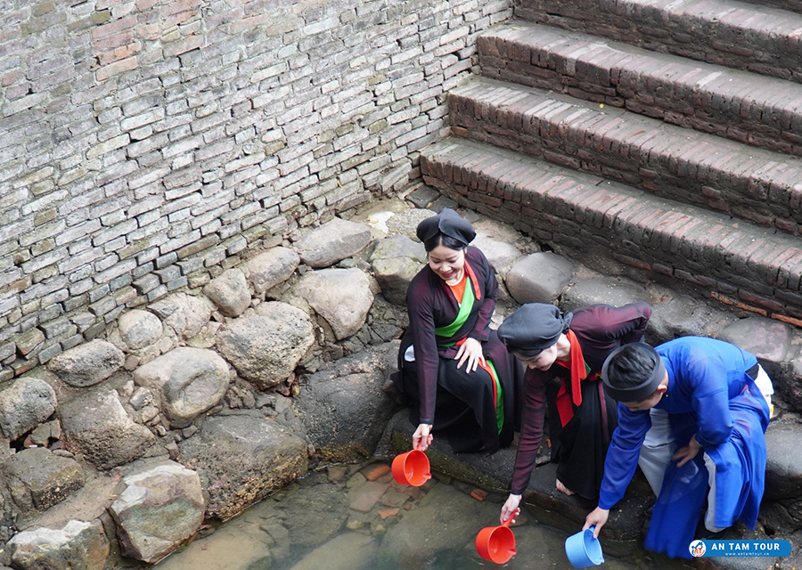 Đền Cùng Giếng Ngọc