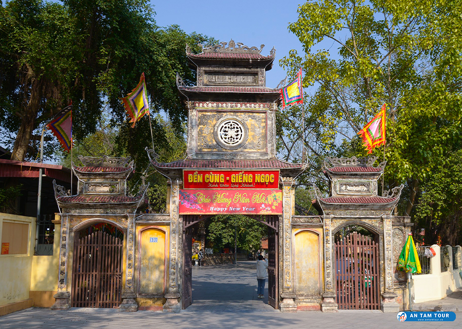 Đền Cùng Giếng Ngọc