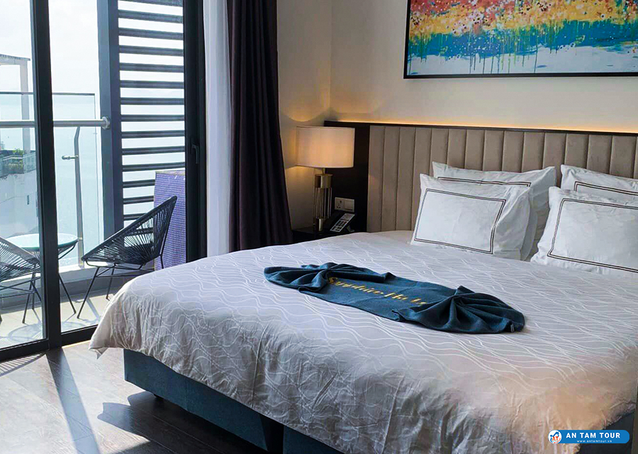 Living Homestay Hạ Long