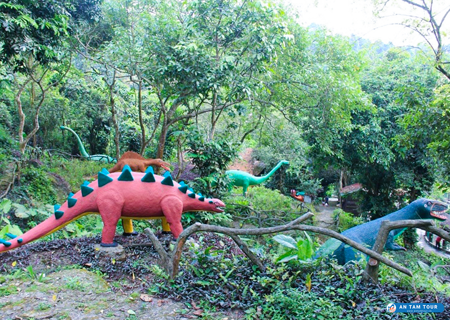 Khoang Xanh Suối Tiên