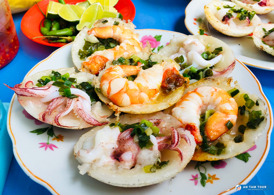 Bánh căn hải sản