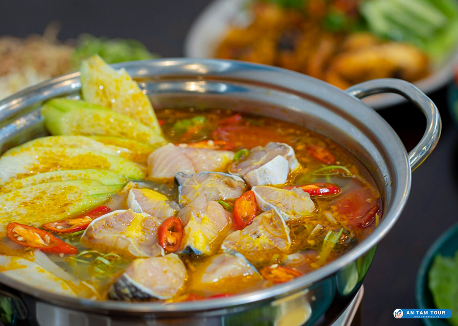 Lẩu cá tầm Đà Lạt