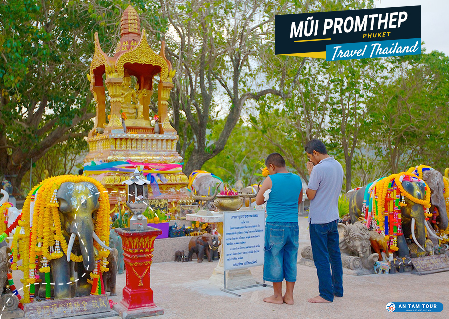 Miếu thờ voi ở mũi Laem Promthep