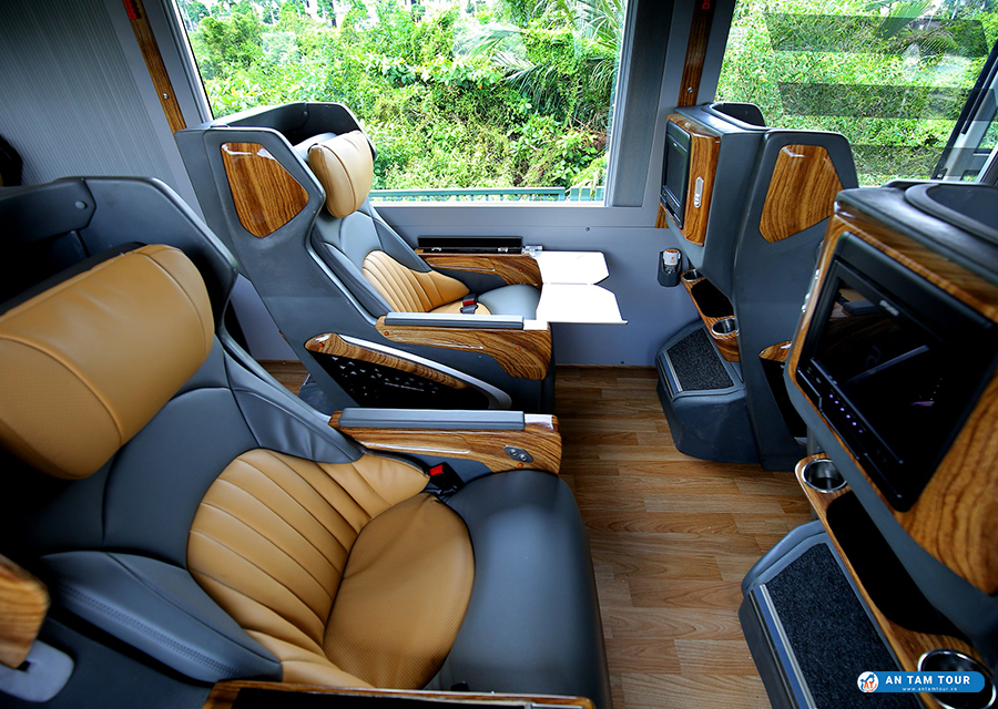 Xe Limousine đi Đà Lạt