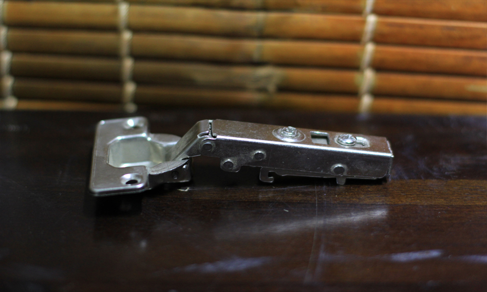 Bản lề giảm chấn loại đế tháo nhanh