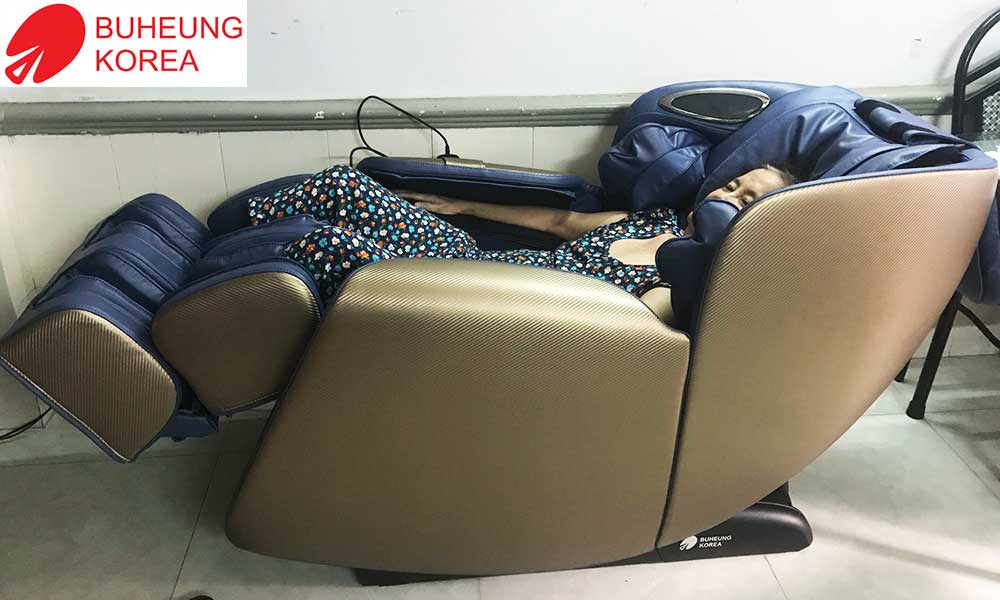aff98a75509db2c3eb8c Chúc mừng chú Hoàng - Quận 4 - TP.HCM đã mua ghế massage Buheung MK-6700 1