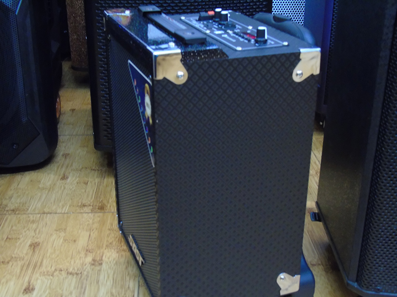 Loa kéo di động SAST BC-Q8