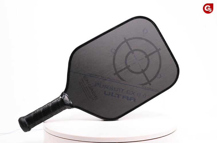 Một trong những vợt Pickleball đắt nhất thế giới là Engage Pursuit Ultra EX.