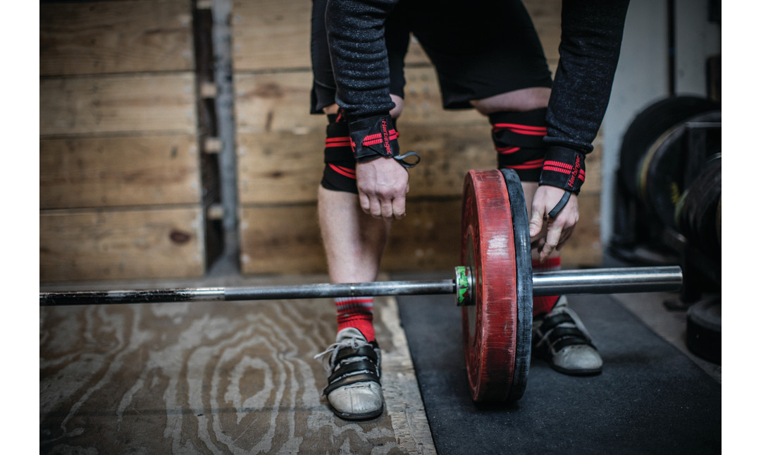 harbinger-red-line-wristwrap-gymstore-1