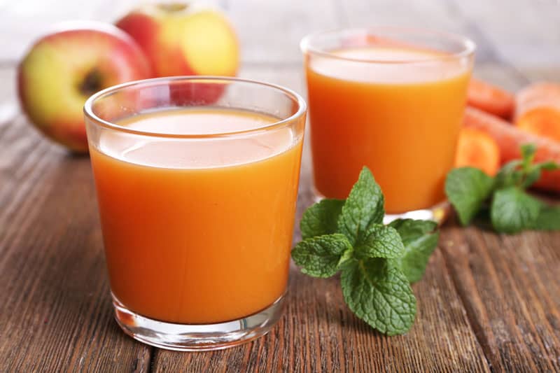 uong-nuoc-ep-dua-co-giam-can-khong-gymstore-3