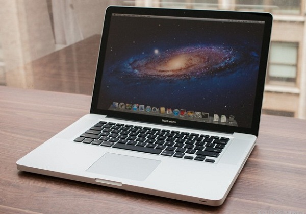 Macbook Pro MC 723