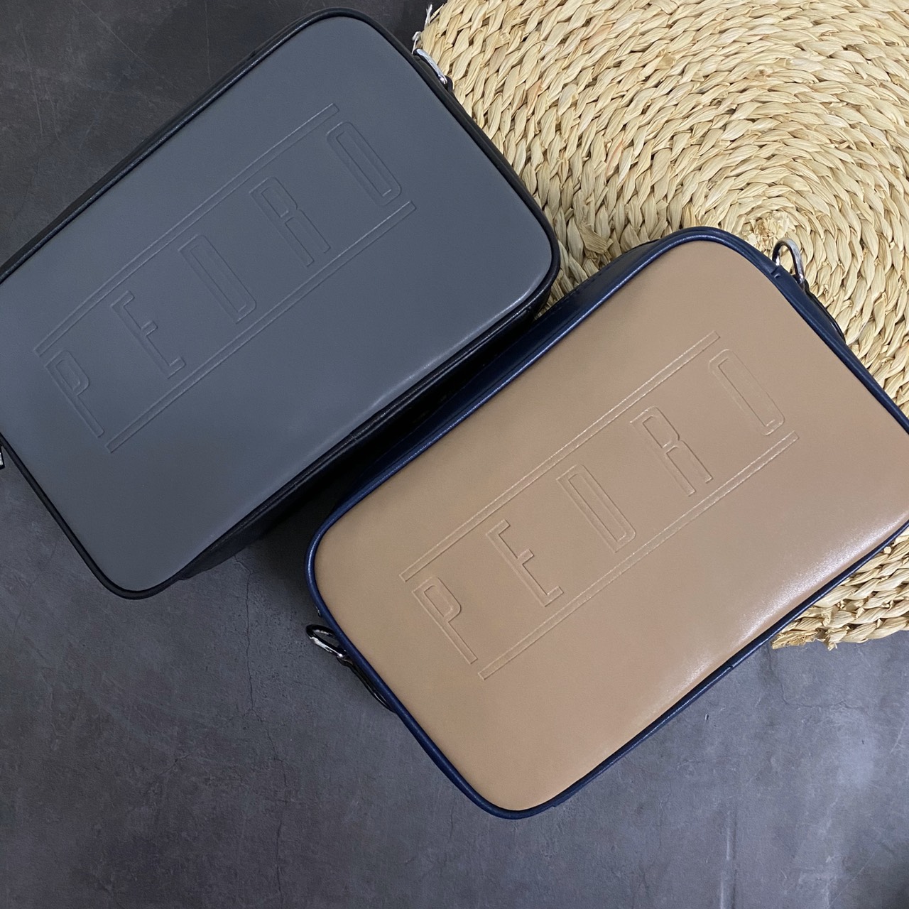 Túi Pedro hộp kéo logo to - XK790