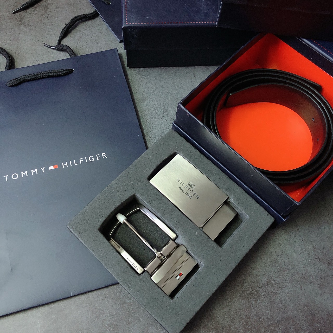 Set Tommy 2 nịt trơn + nịt gài - S056