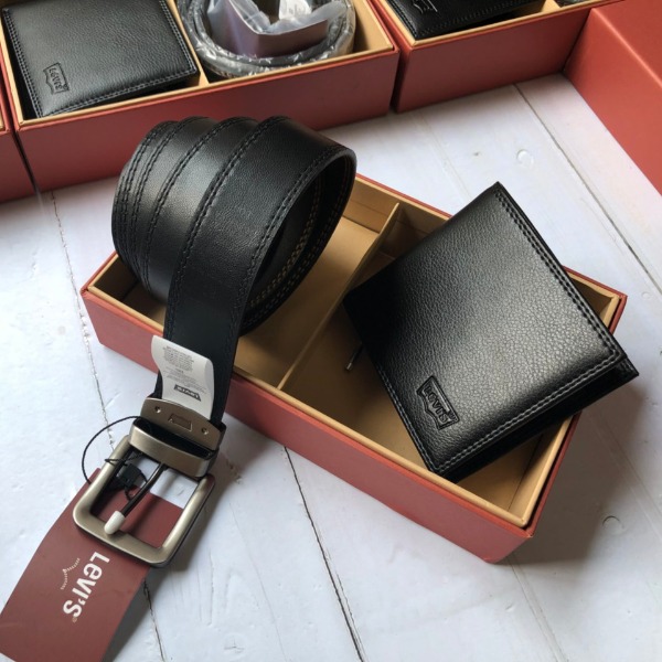 Set nịt ví ngắn Levis trơn - NN58