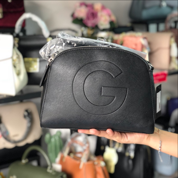Túi Guess bầu bán nguyệt - XK669