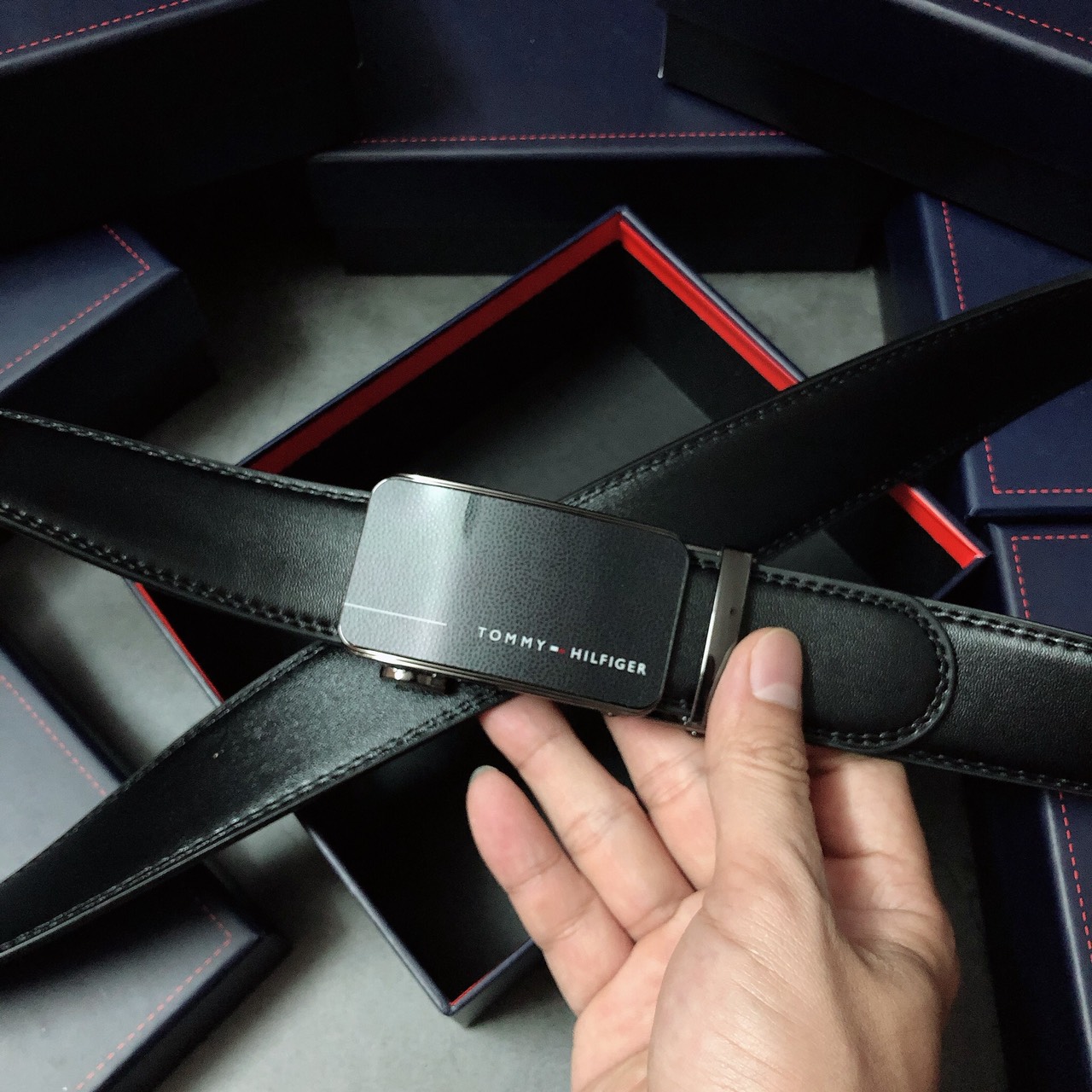Nịt Tommy gg logo cạnh dưới - NN204