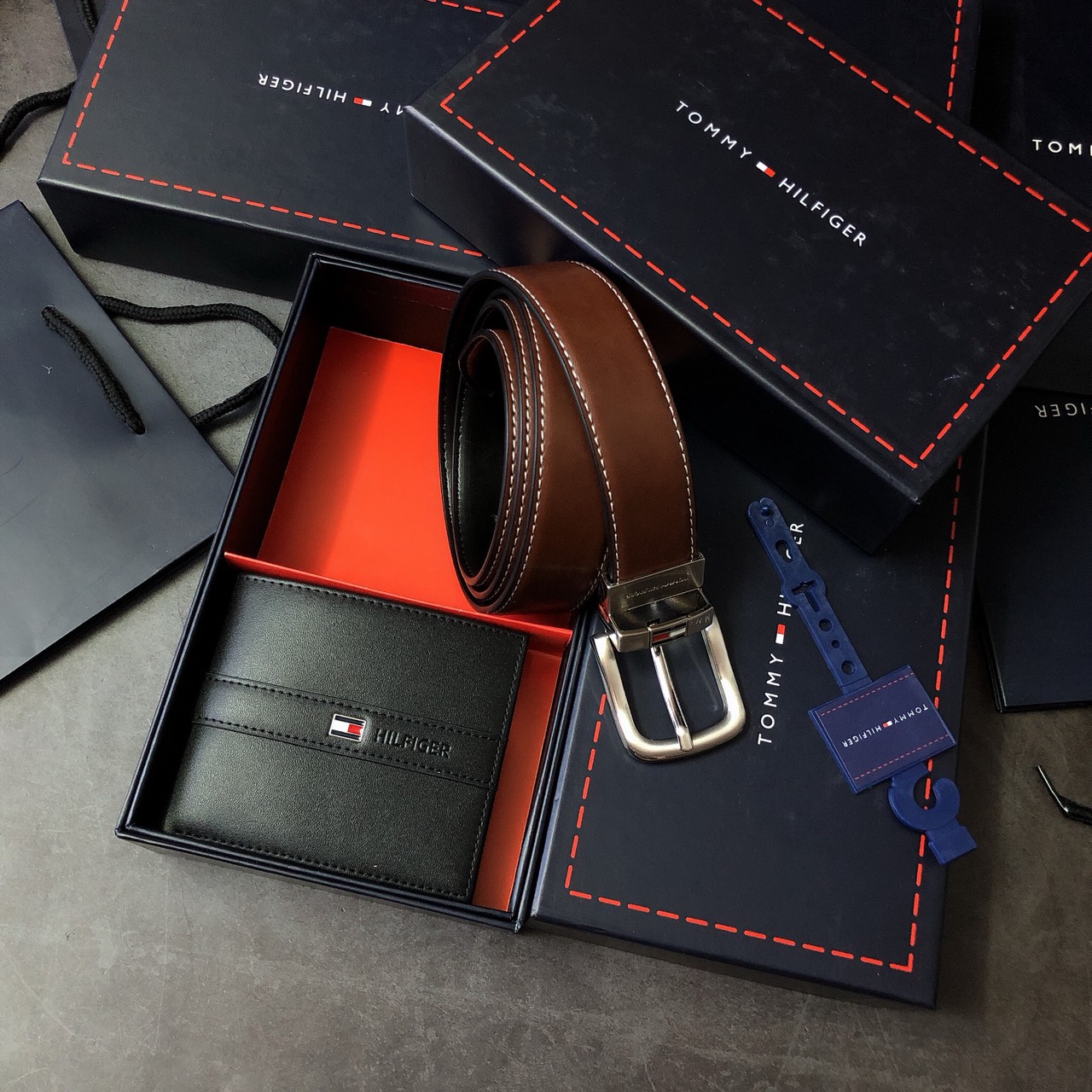 Set Tommy ví sọc giữa + nịt gài - S052