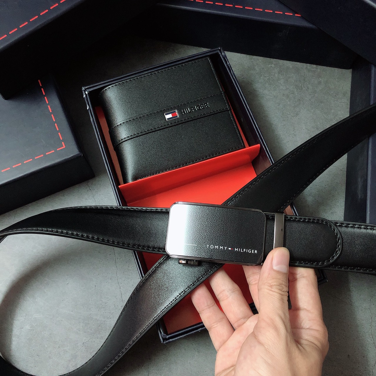 Set Tommy ví sọc giữa + nịt gài - S165