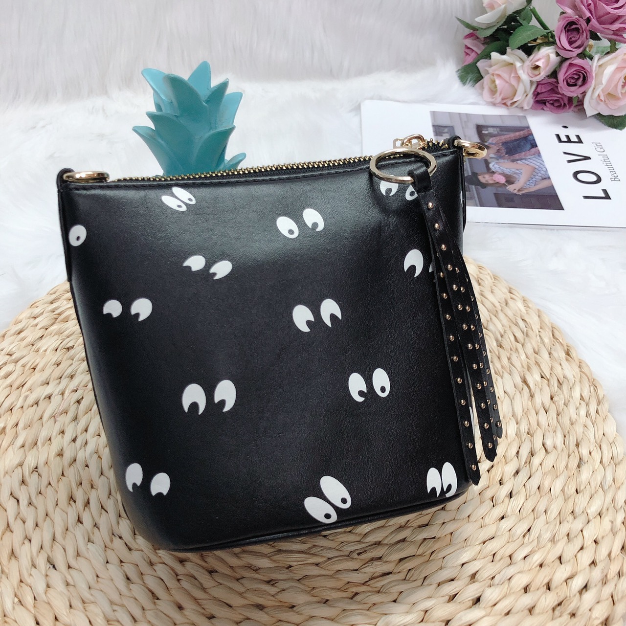 Túi Coach vuông con mắt - XK810