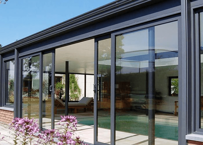 Một mẫu cửa nhôm Xingfa do Việt Phong thi công lắp đặt.