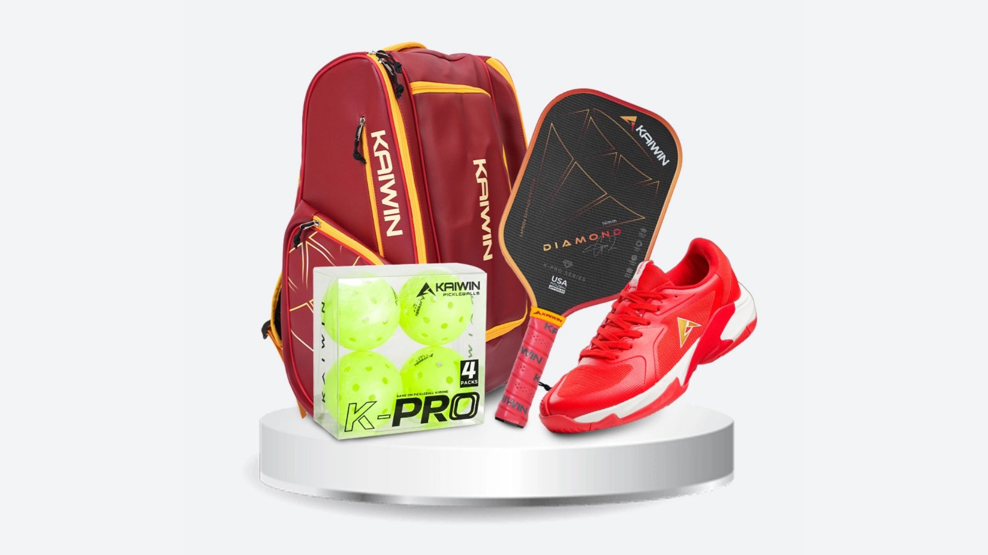 Dụng cụ khi chơi Pickleball