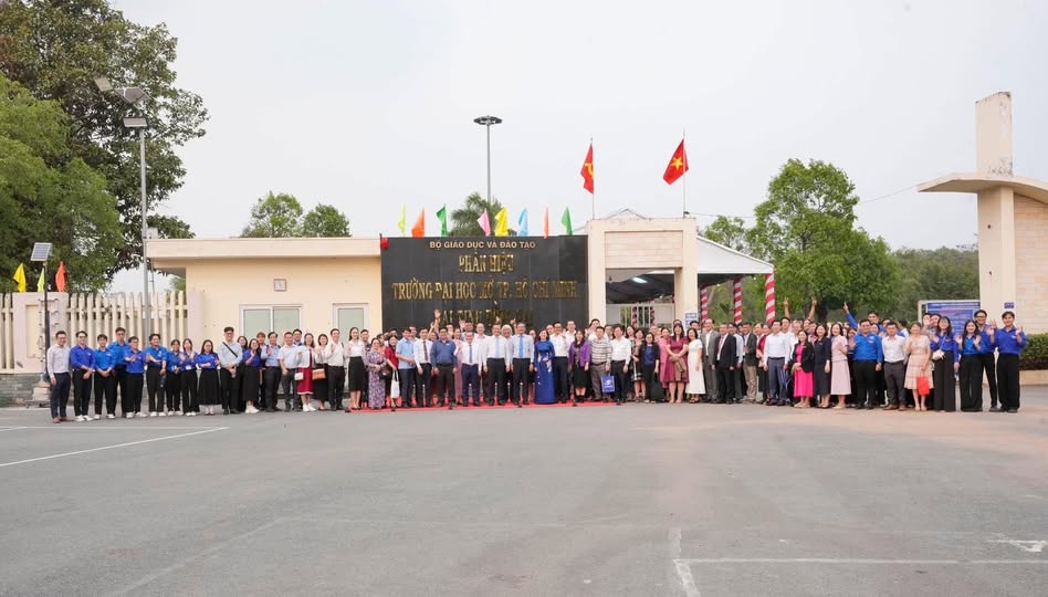 Bộ Giáo dục và Đào tạo cho phép Phân hiệu Trường Đại học Mở TP.HCM tại TP. Đồng Nai tổ chức hoạt động đào tạo